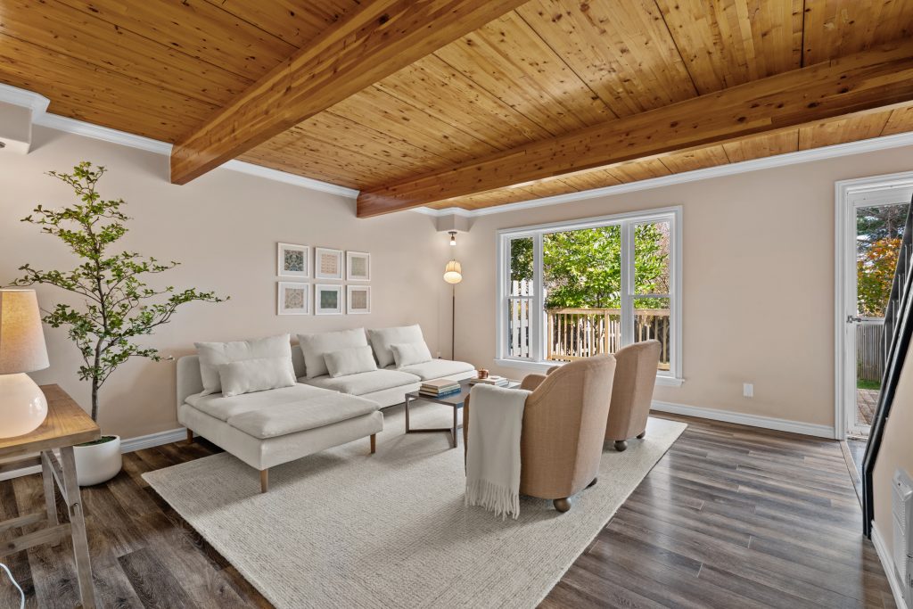 135 Ridge Valley Road Living Room