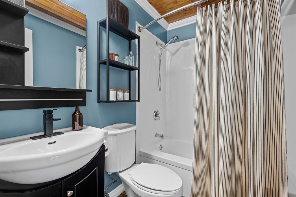 135 Ridge Valley Road Bathroom